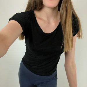 Simple thin black tshirt